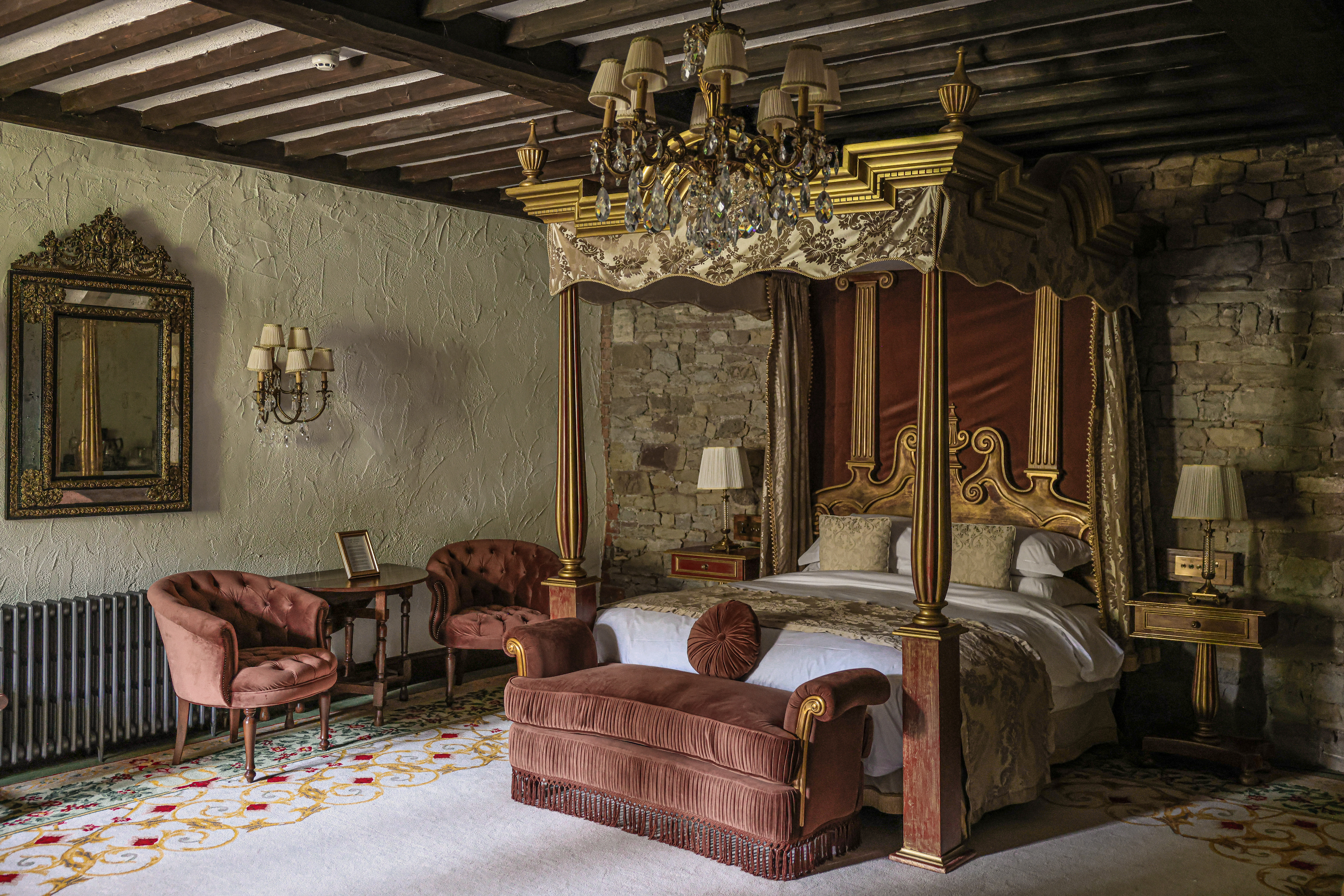 Stay in Castle in Bristol UK - Thorbury Castle